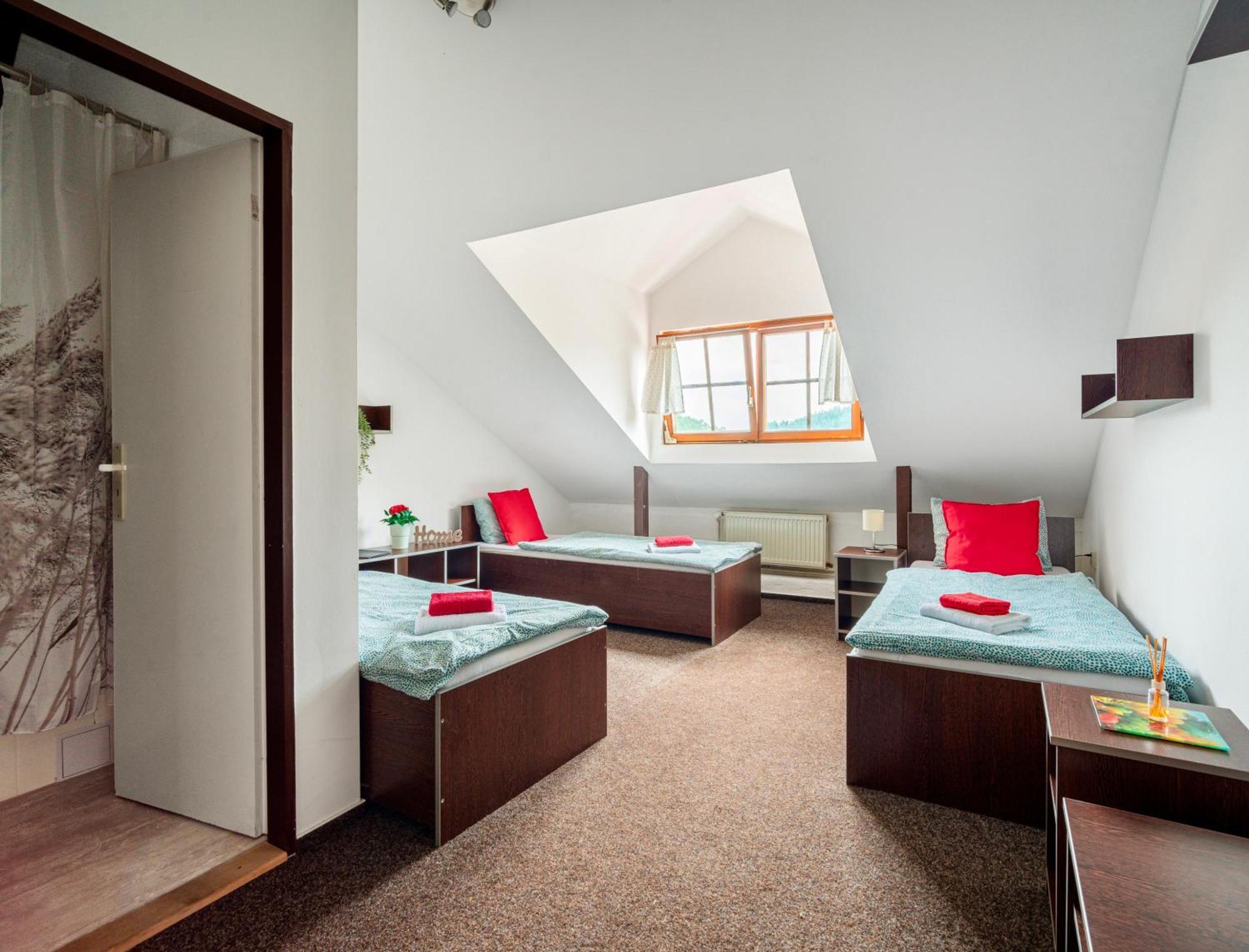 Hotel Ostende Chocerady Eksteriør billede